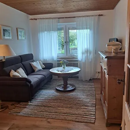 Apartment Sauter Moerikestr 6 *